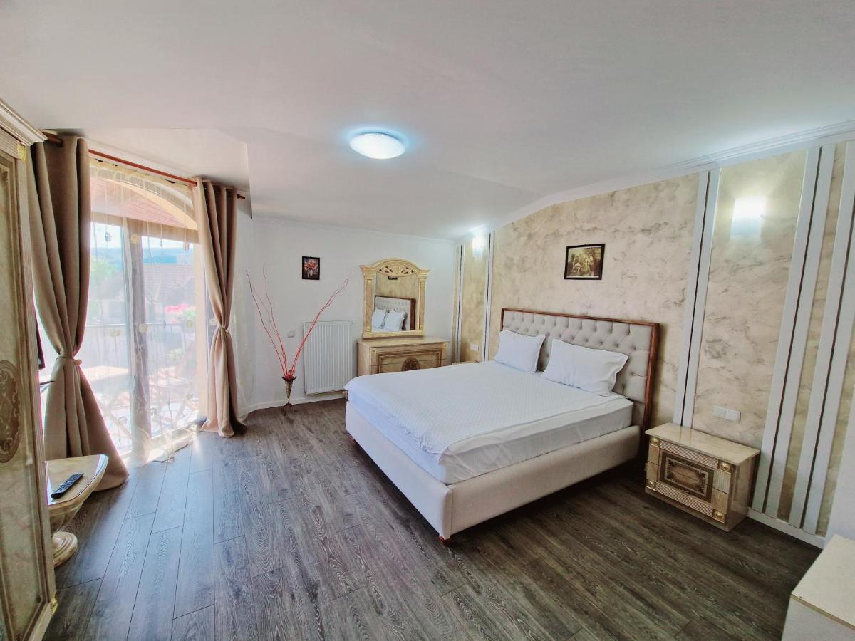 Pension Terra Alba Iulia Bagian luar foto