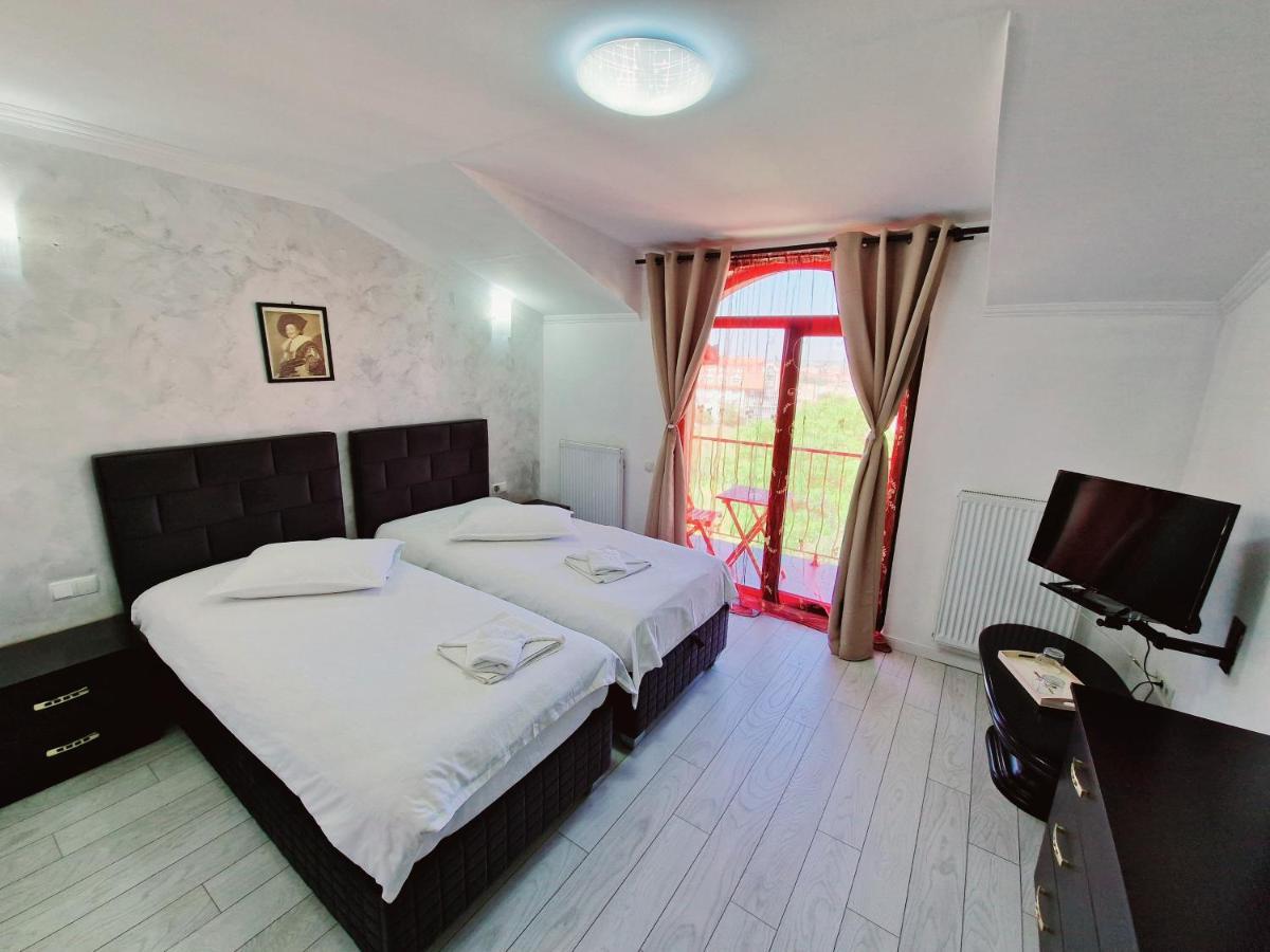 Pension Terra Alba Iulia Bagian luar foto